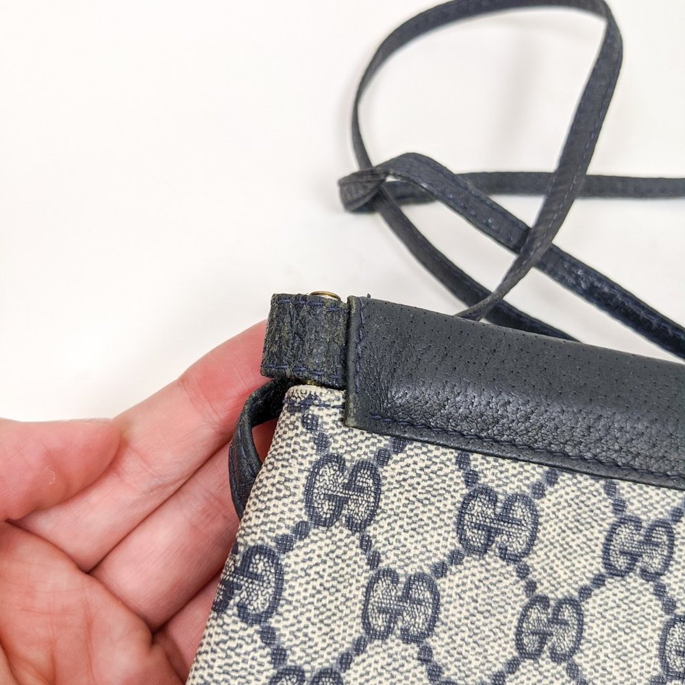 Vintage Gucci Logo Crossbody Bag Blue Small - Picture 14 of 16